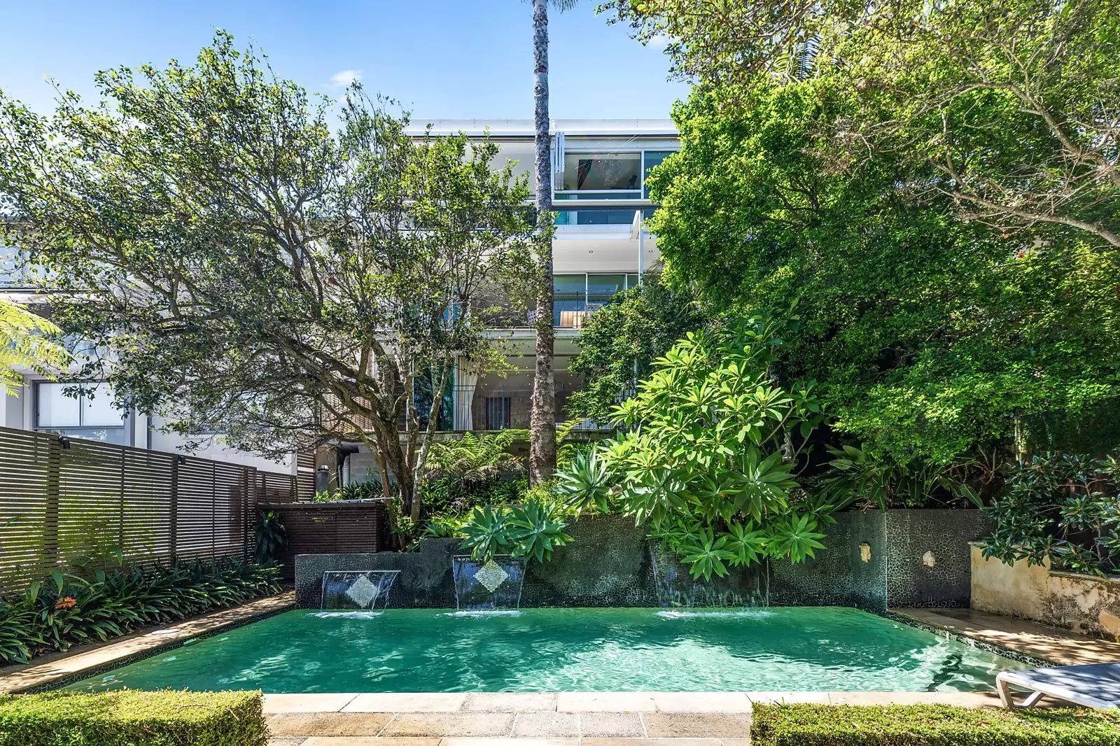 102 Hopetoun Avenue, Vaucluse Auction by Sydney Sotheby's International Realty - image 1