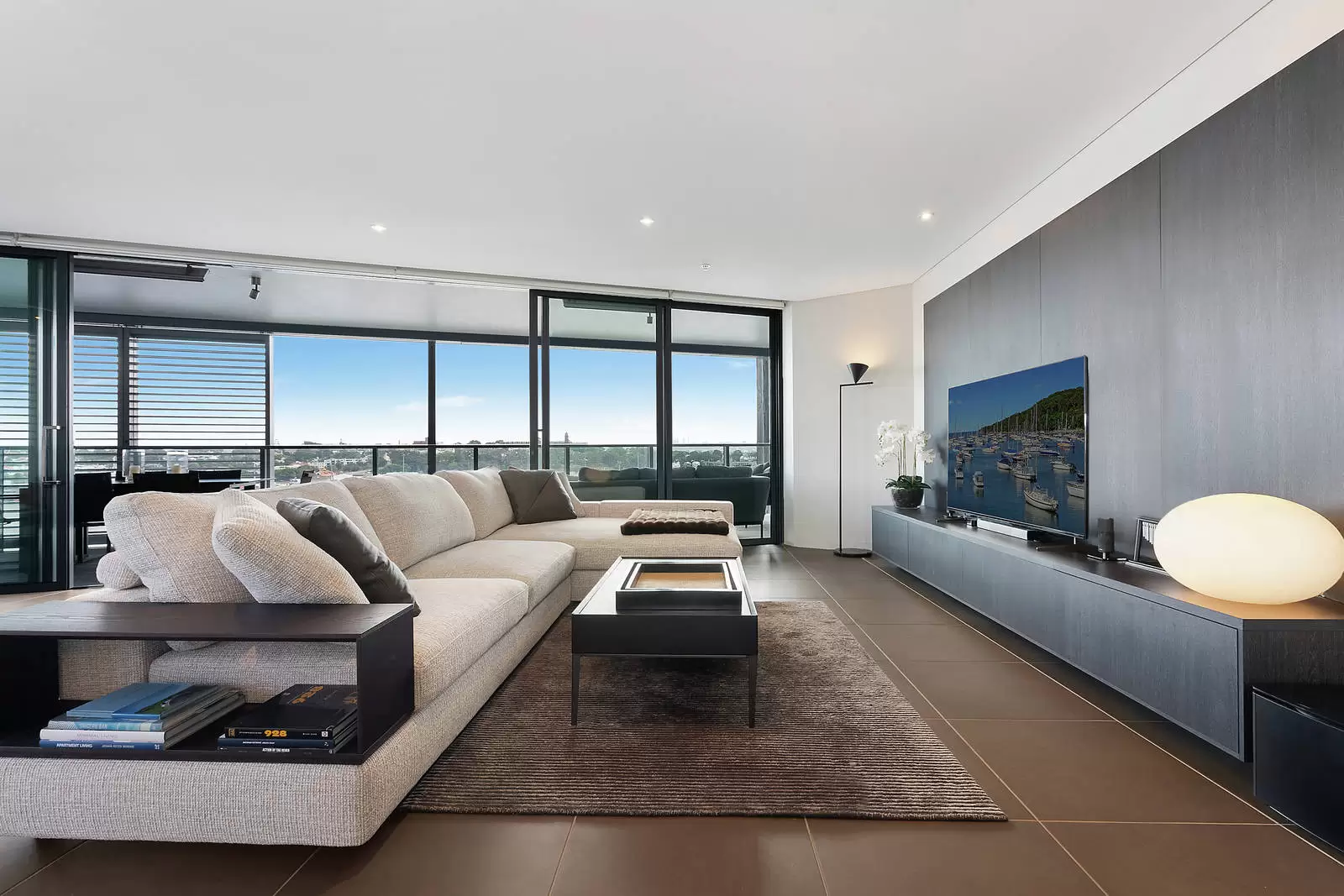 9a/2 Bowman Street, Pyrmont Auction by Sydney Sotheby's International Realty - image 2