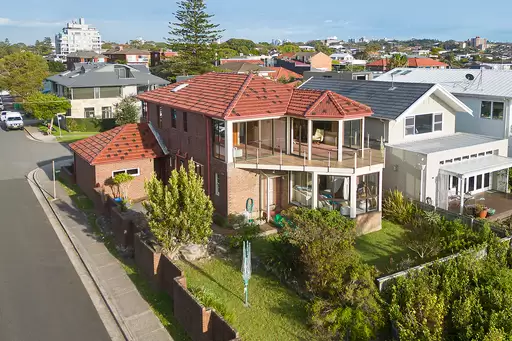 8 Pembroke Street, Bronte Sold by Sydney Sotheby's International Realty