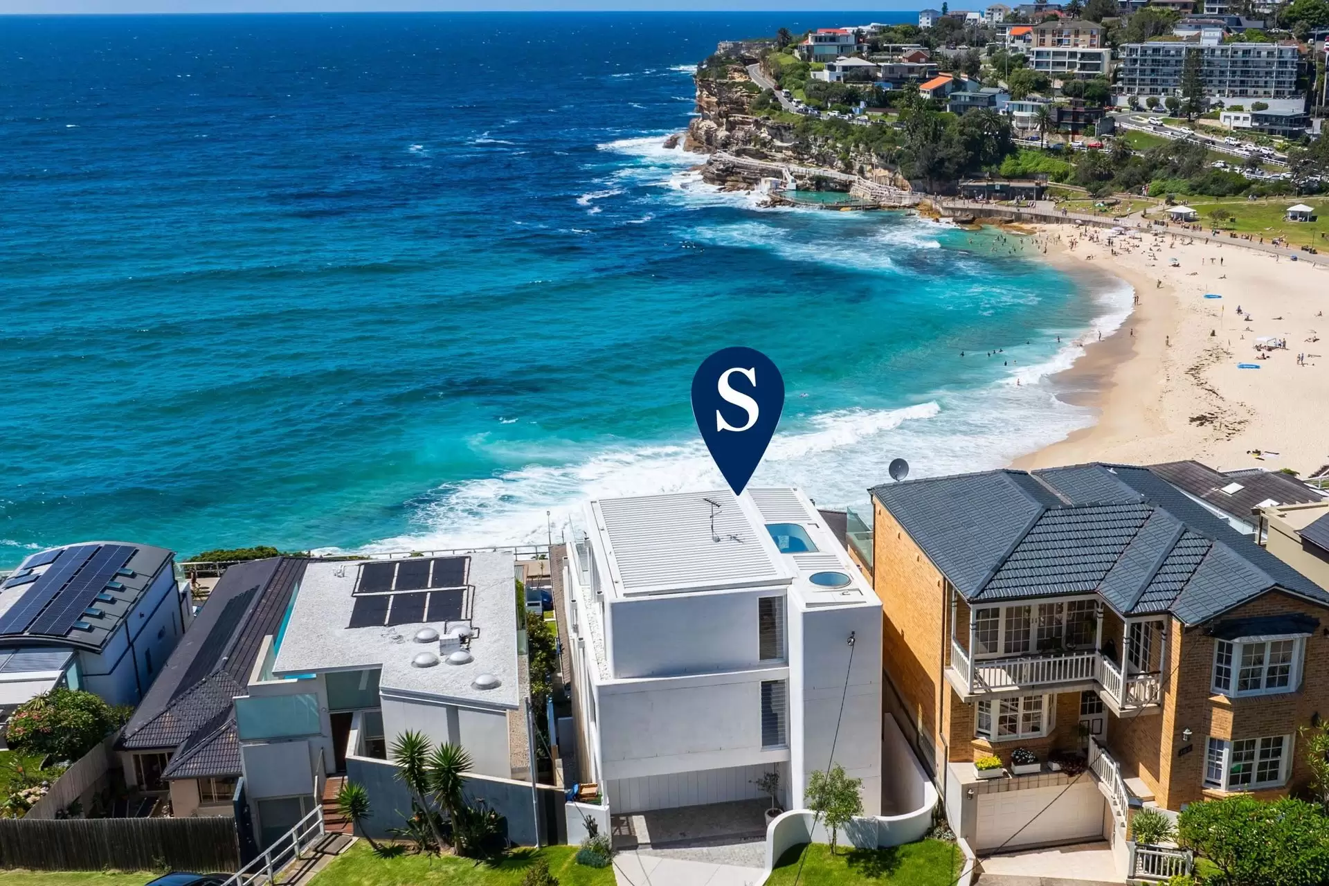 105 Hewlett Street, Bronte For Sale by Sydney Sotheby's International Realty - image 2