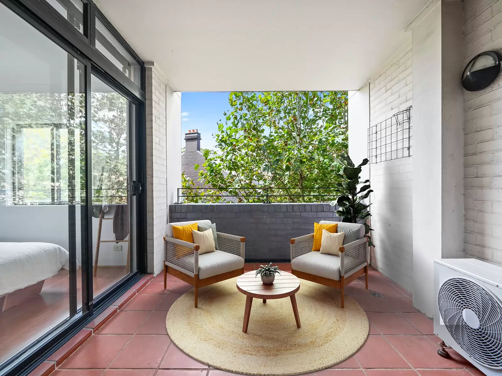 24/3-13 Erskineville Road, Newtown Auction by Sydney Sotheby's International Realty - image 4