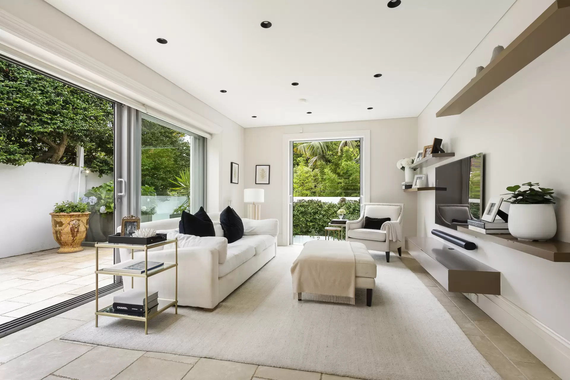 127 Darling Point Road, Darling Point Sold by Sydney Sotheby's International Realty - image 5