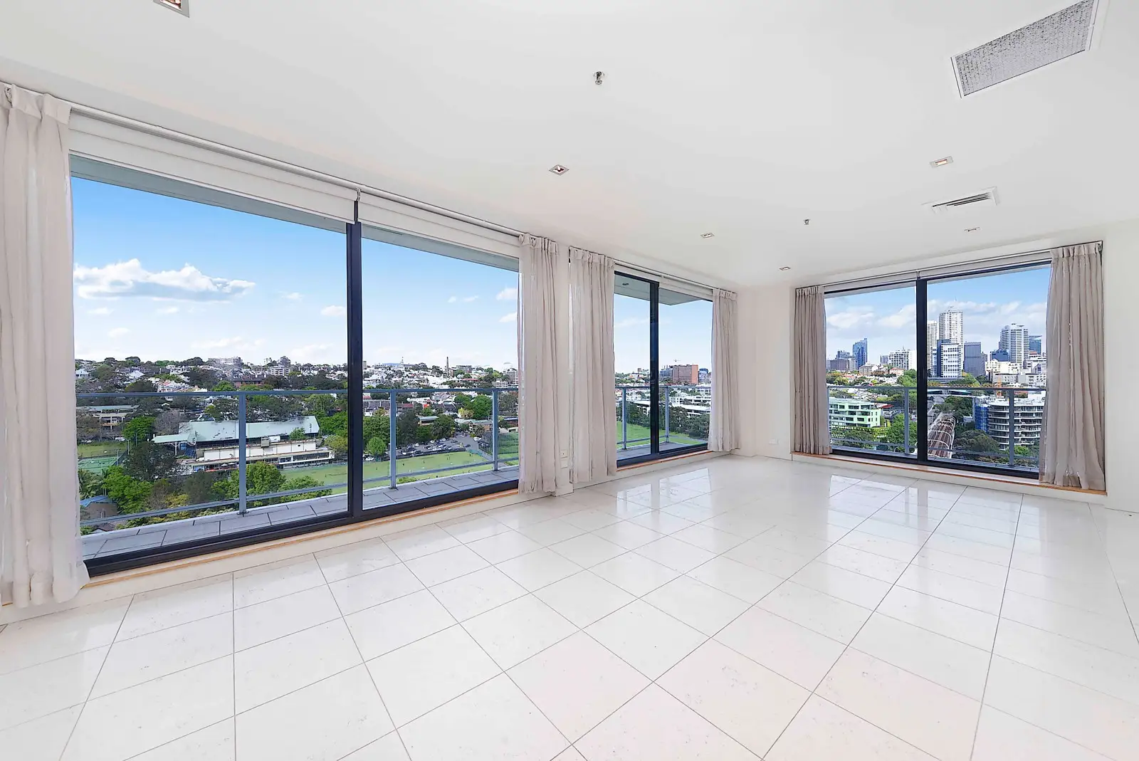 1008/85 New South Head Road, Edgecliff Leased by Sydney Sotheby's International Realty - image 2