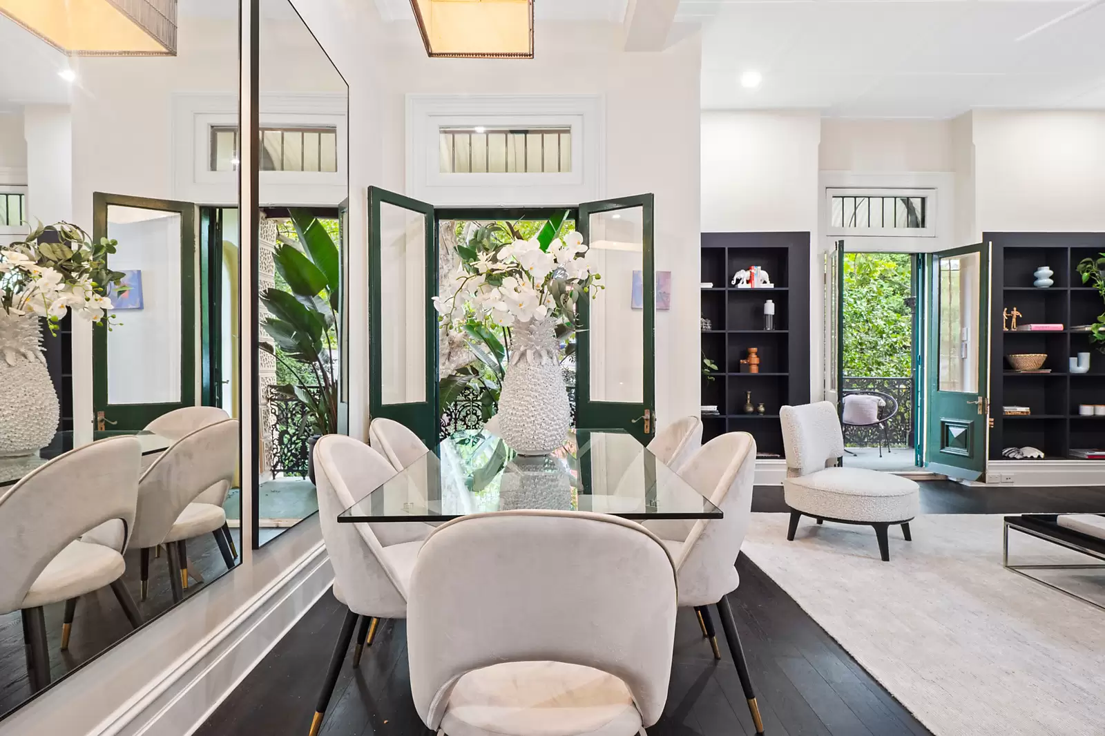 1/74 Wallaroy Road, Woollahra Auction by Sydney Sotheby's International Realty - image 3