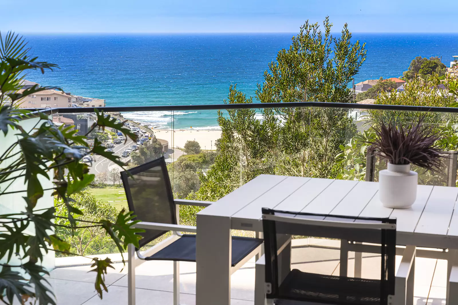 7/20 Illawong Avenue, Tamarama Auction by Sydney Sotheby's International Realty - image 2