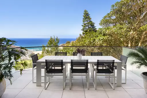 7/20 Illawong Avenue, Tamarama Auction by Sydney Sotheby's International Realty