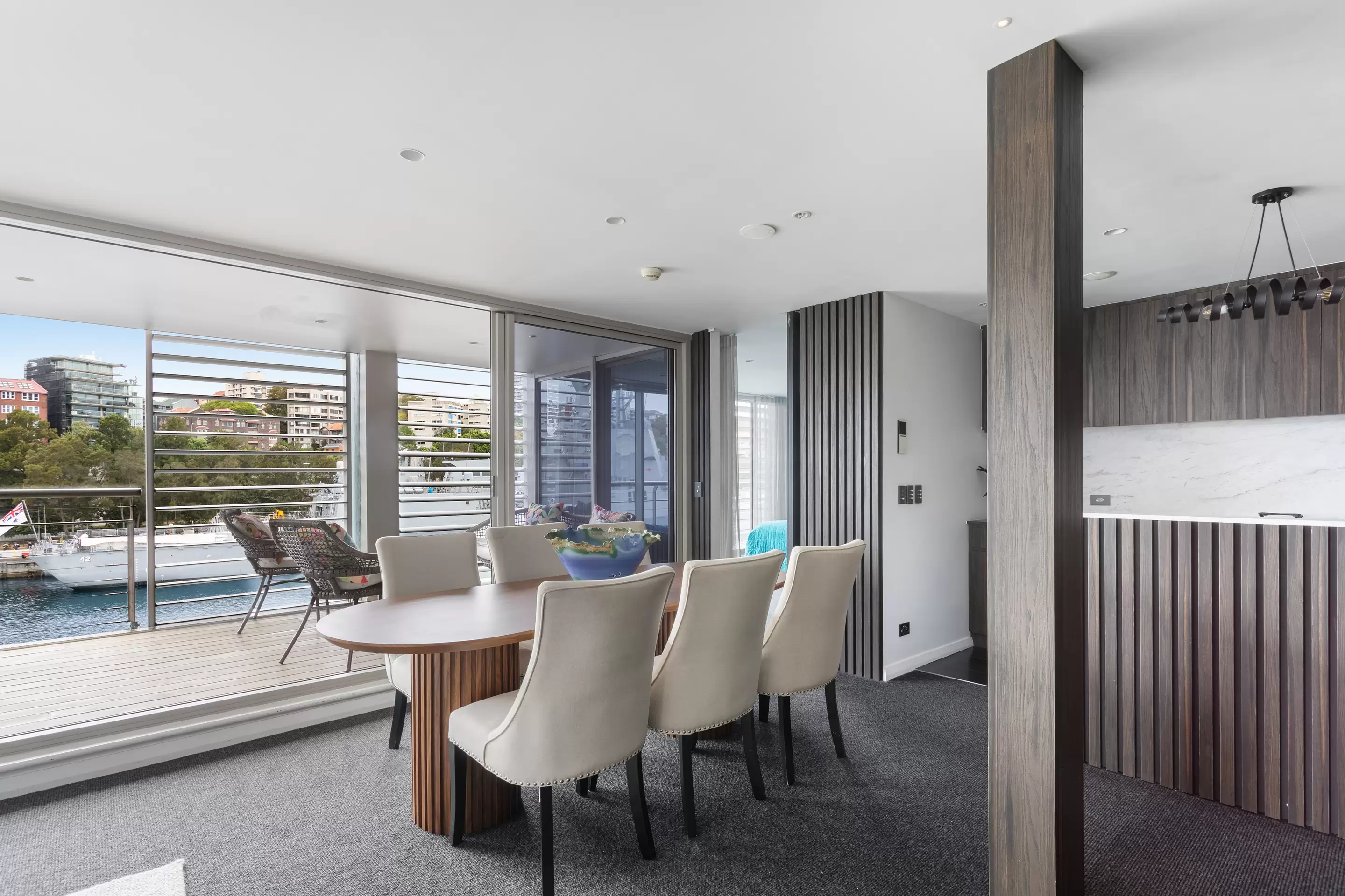 418/6E Cowper Wharf Road, Woolloomooloo Auction by Sydney Sotheby's International Realty - image 7