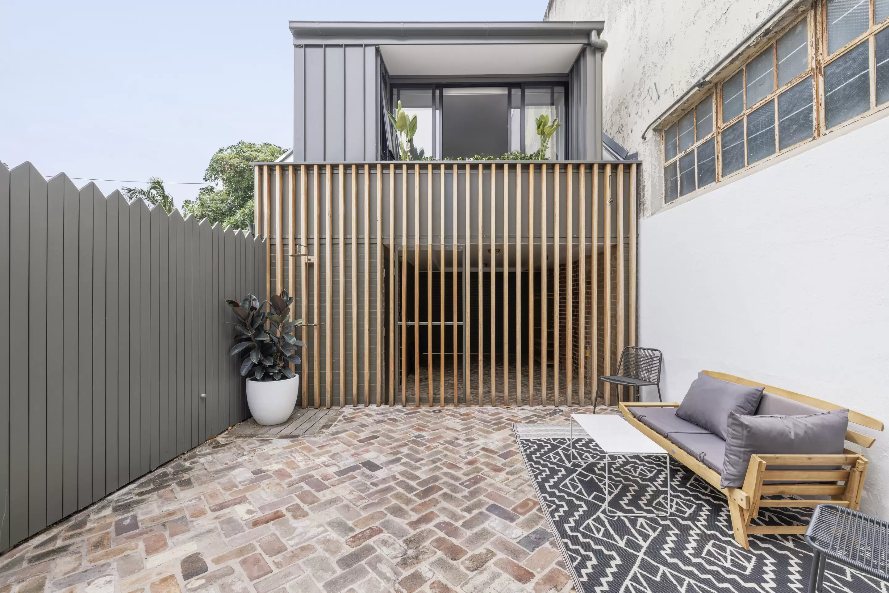 720 Bourke Street, Redfern Auction by Sydney Sotheby's International Realty - image 11