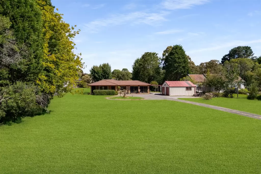 8 Eridge Park Road, Burradoo For Sale by Sydney Sotheby's International Realty