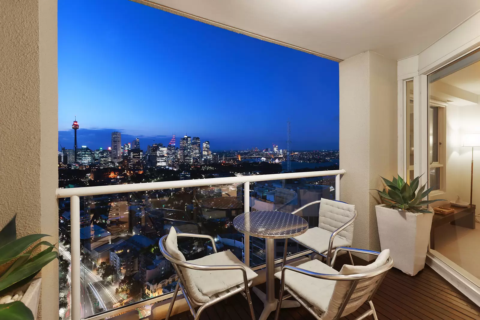 3502/1 Kings Cross Road, Darlinghurst For Sale by Sydney Sotheby's International Realty - image 3