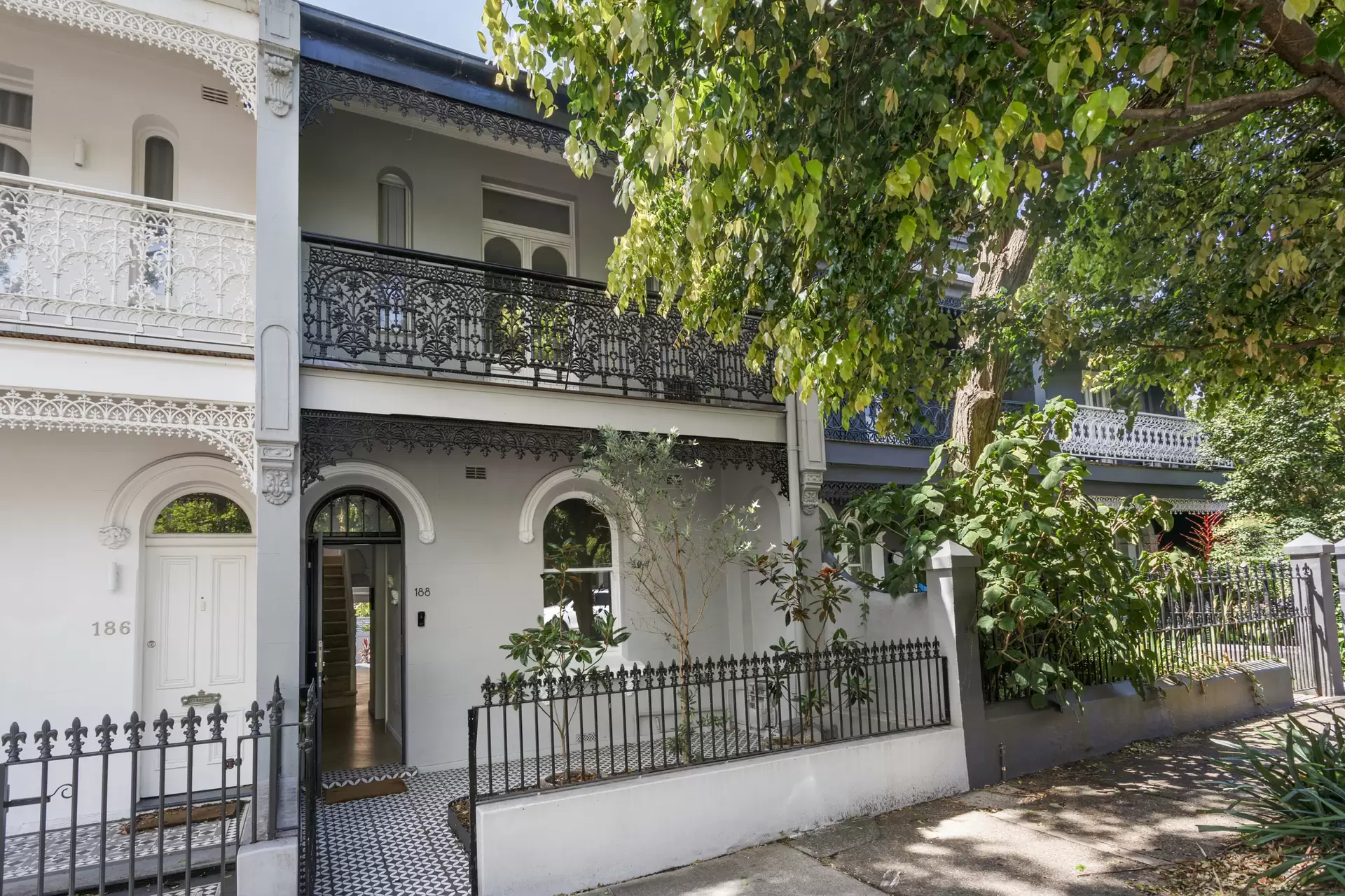 188 Hargrave Street, Paddington Auction by Sydney Sotheby's International Realty - image 1