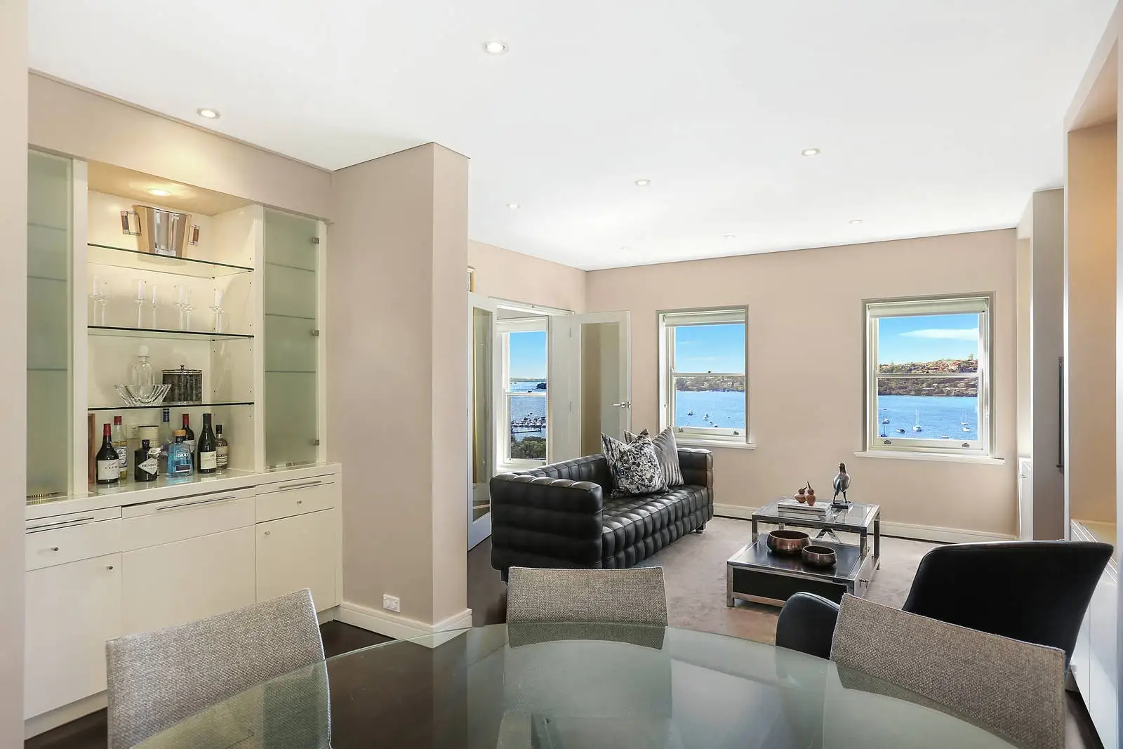 2/6 Aston Gardens, Bellevue Hill Sold by Sydney Sotheby's International Realty - image 2
