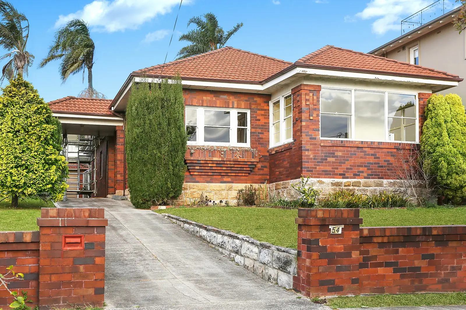 54 Wallangra Road, Dover Heights Sold by Sydney Sotheby's International Realty - image 2