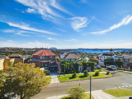 54 Wallangra Road, Dover Heights Sold by Sydney Sotheby's International Realty
