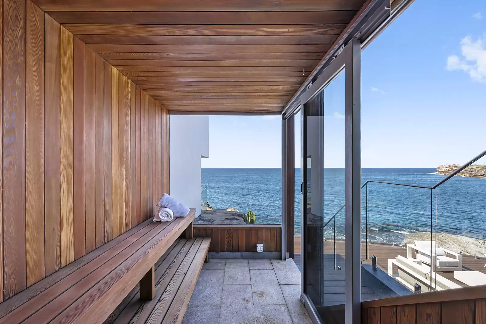 17-19 Seaside Parade, South Coogee Auction by Sydney Sotheby's International Realty - image 14