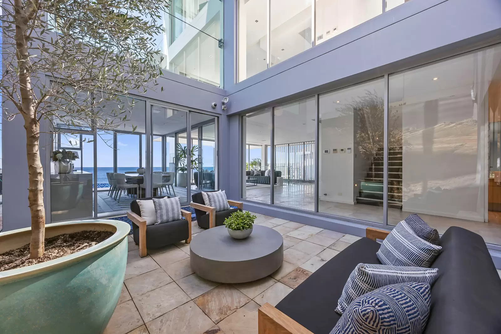 17-19 Seaside Parade, South Coogee Auction by Sydney Sotheby's International Realty - image 11