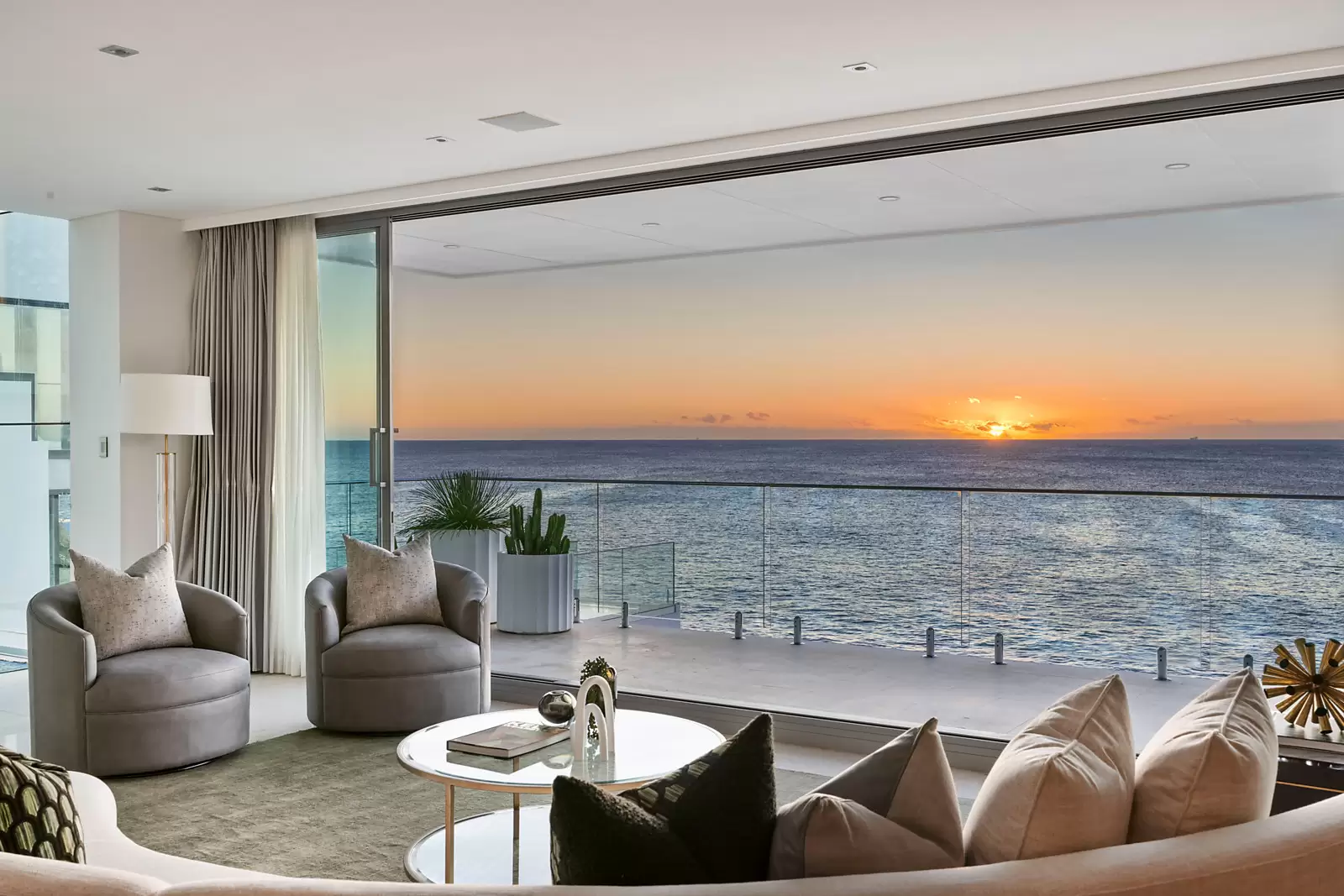 17-19 Seaside Parade, South Coogee Auction by Sydney Sotheby's International Realty - image 23