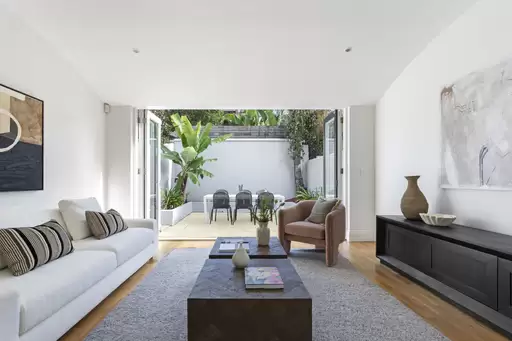 101 Paddington Street, Paddington Auction by Sydney Sotheby's International Realty