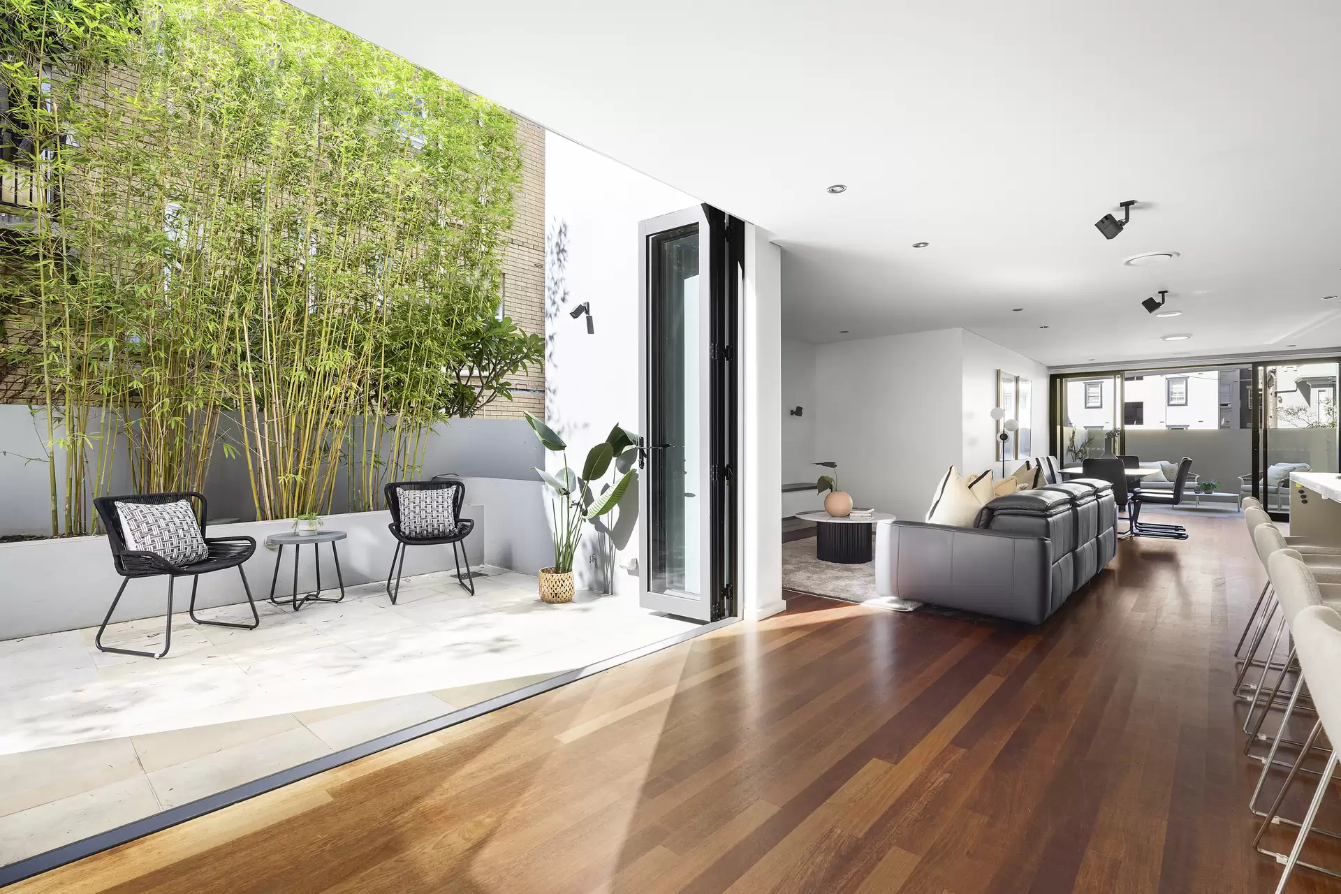 1/12 Kurrawa Avenue, Coogee For Sale by Sydney Sotheby's International Realty - image 4