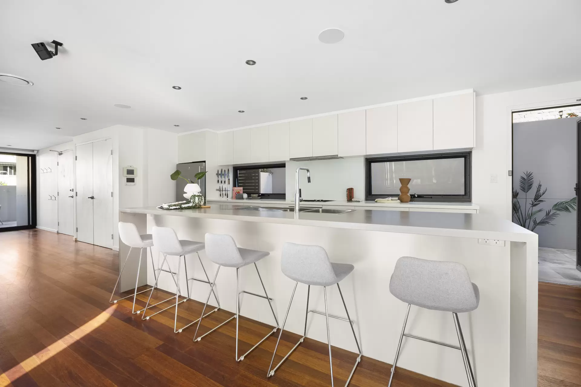 1/12 Kurrawa Avenue, Coogee For Sale by Sydney Sotheby's International Realty - image 5