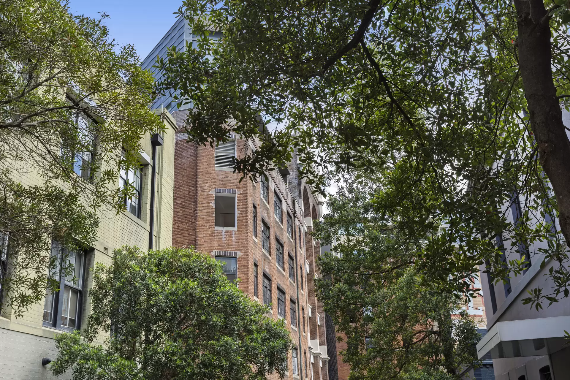 4/46 Foster Street, Surry Hills Auction by Sydney Sotheby's International Realty - image 1