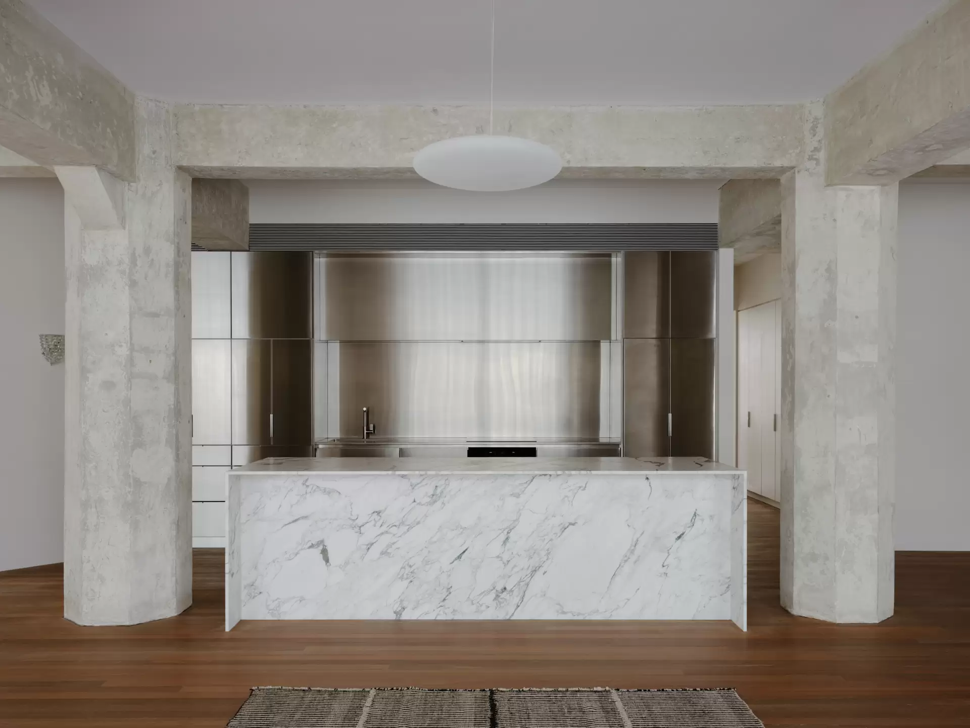 4/46 Foster Street, Surry Hills Auction by Sydney Sotheby's International Realty - image 1