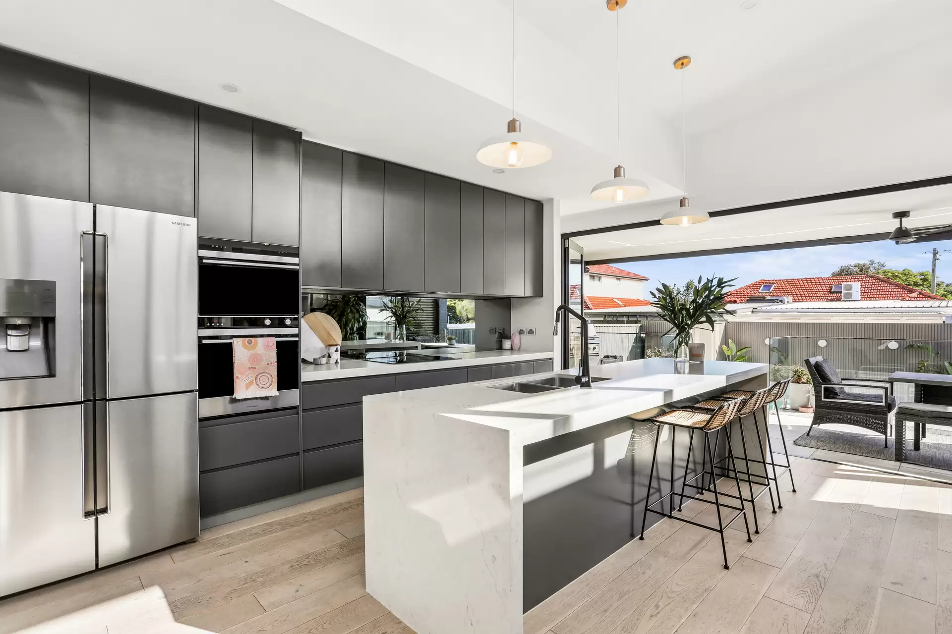 41 Wild Street, Maroubra Sold by Sydney Sotheby's International Realty - image 4