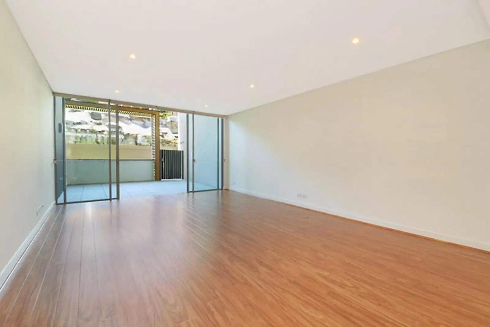 107 Ross Street, Forest Lodge Leased by Sydney Sotheby's International Realty - image 2