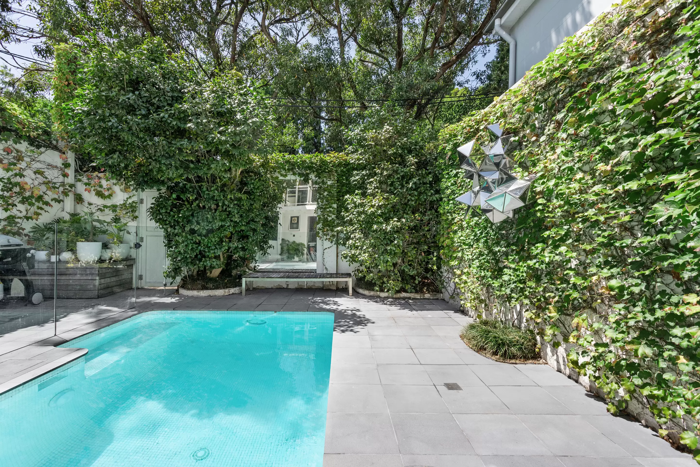 19 Ocean Street, Woollahra Auction by Sydney Sotheby's International Realty - image 2