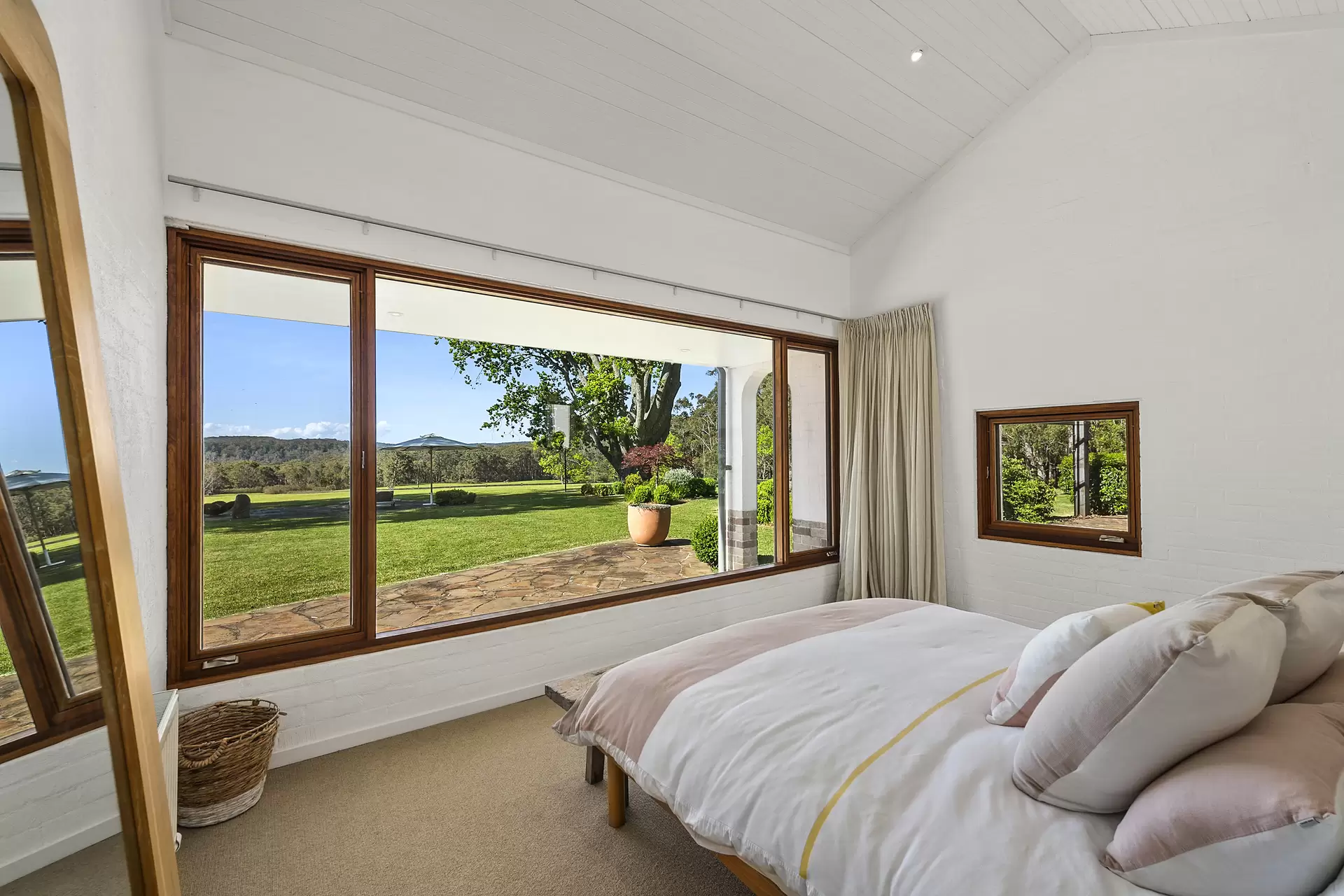 1035 Meryla Road, Meryla For Sale by Sydney Sotheby's International Realty - image 9