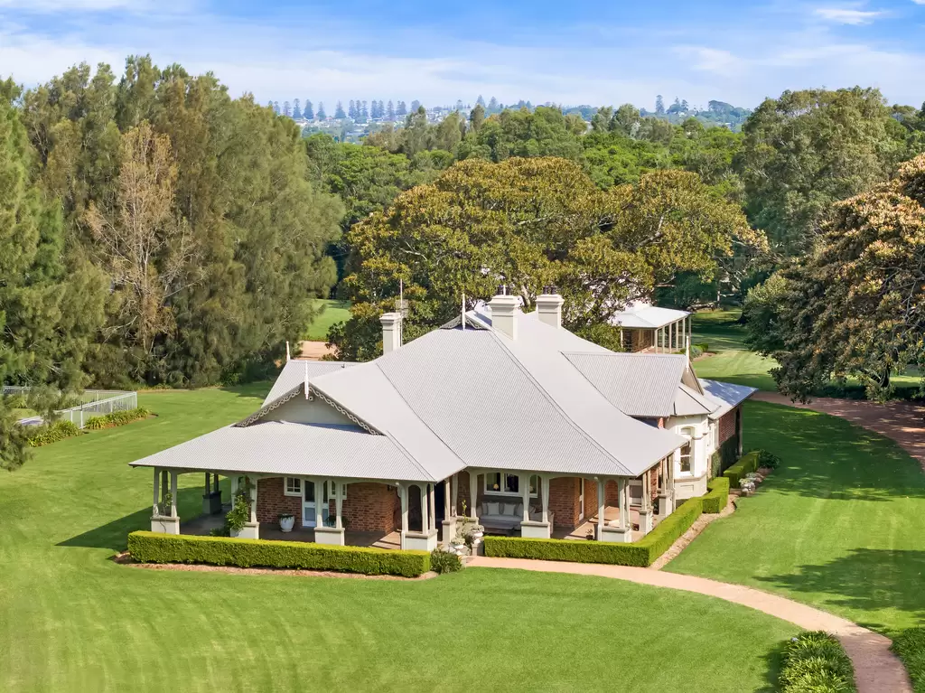 73 Rose Valley Road, Rose Valley Auction by Sydney Sotheby's International Realty