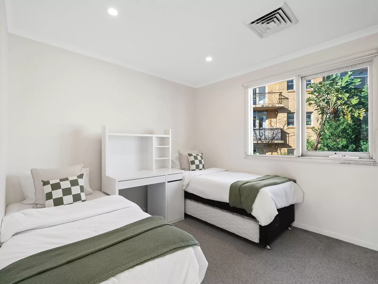 56 Warners Avenue, North Bondi Auction by Sydney Sotheby's International Realty - image 11