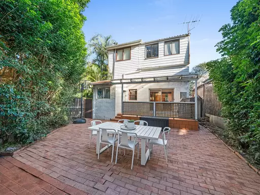 56 Warners Avenue, North Bondi Auction by Sydney Sotheby's International Realty