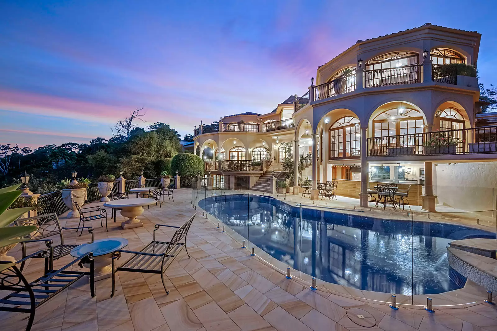 68 Minkara Road, Bayview For Sale by Sydney Sotheby's International Realty - image 2