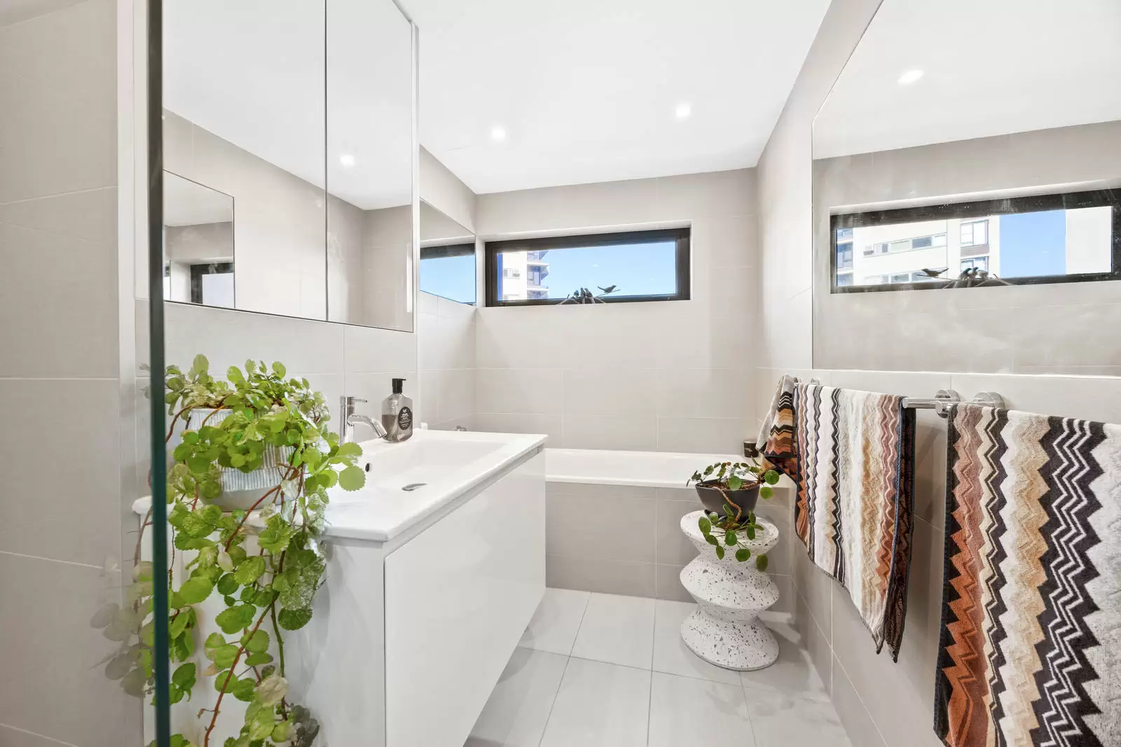 8B/21 Thornton Street, Darling Point For Lease by Sydney Sotheby's International Realty - image 6