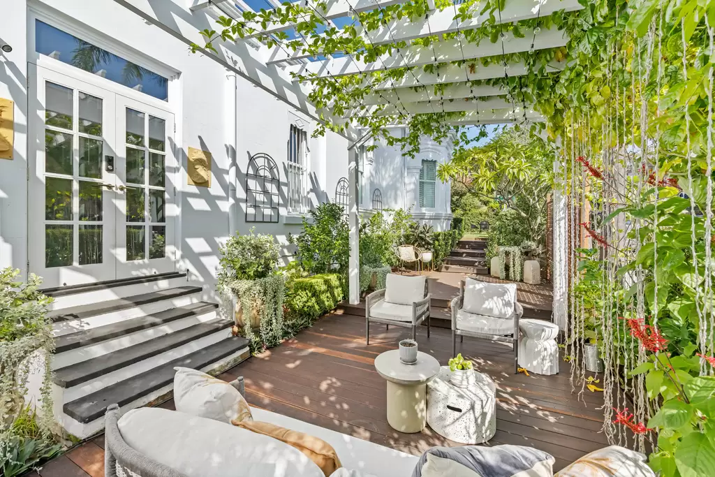 86 Coogee Bay Road, Coogee Auction by Sydney Sotheby's International Realty