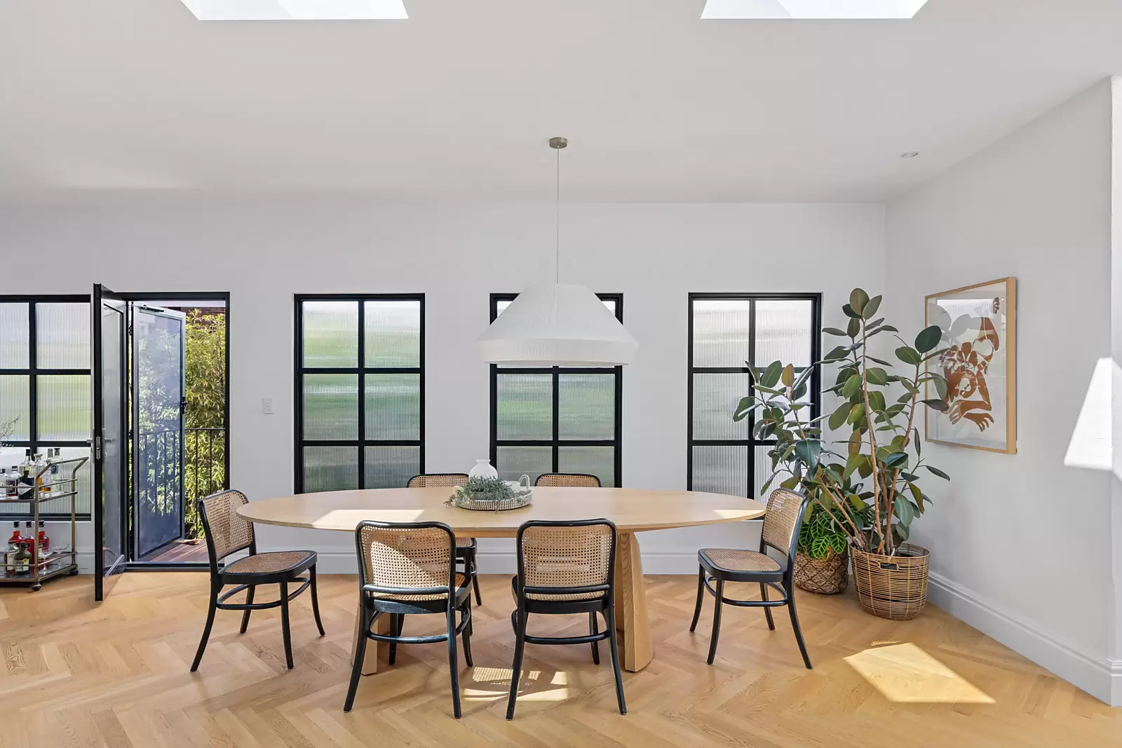 86 Coogee Bay Road, Coogee Auction by Sydney Sotheby's International Realty - image 6