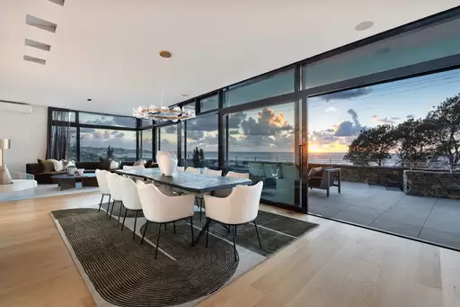 8 Alexandria Parade, South Coogee Auction by Sydney Sotheby's International Realty