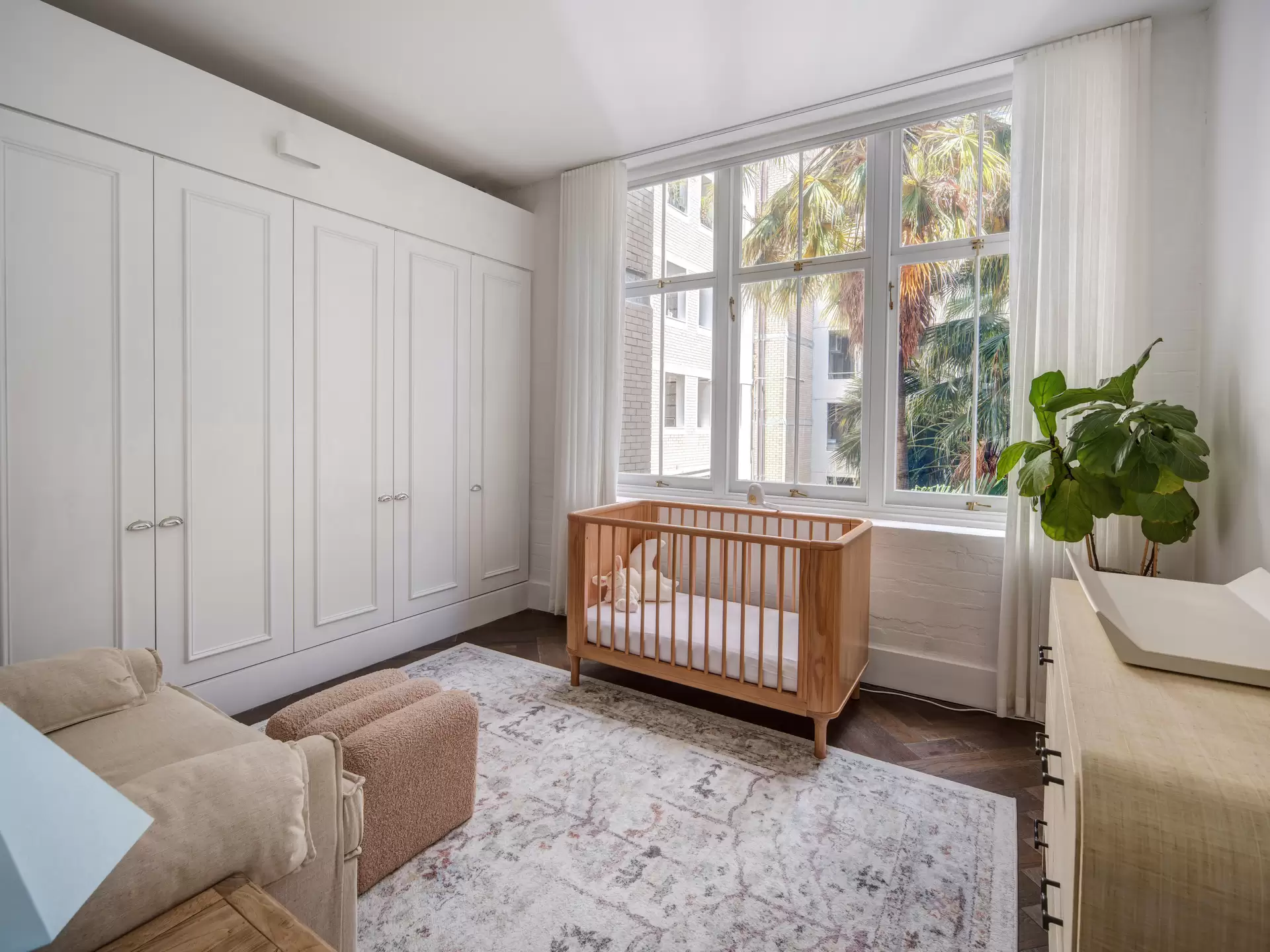 210/117-119 Kippax Street, Surry Hills Auction by Sydney Sotheby's International Realty - image 1