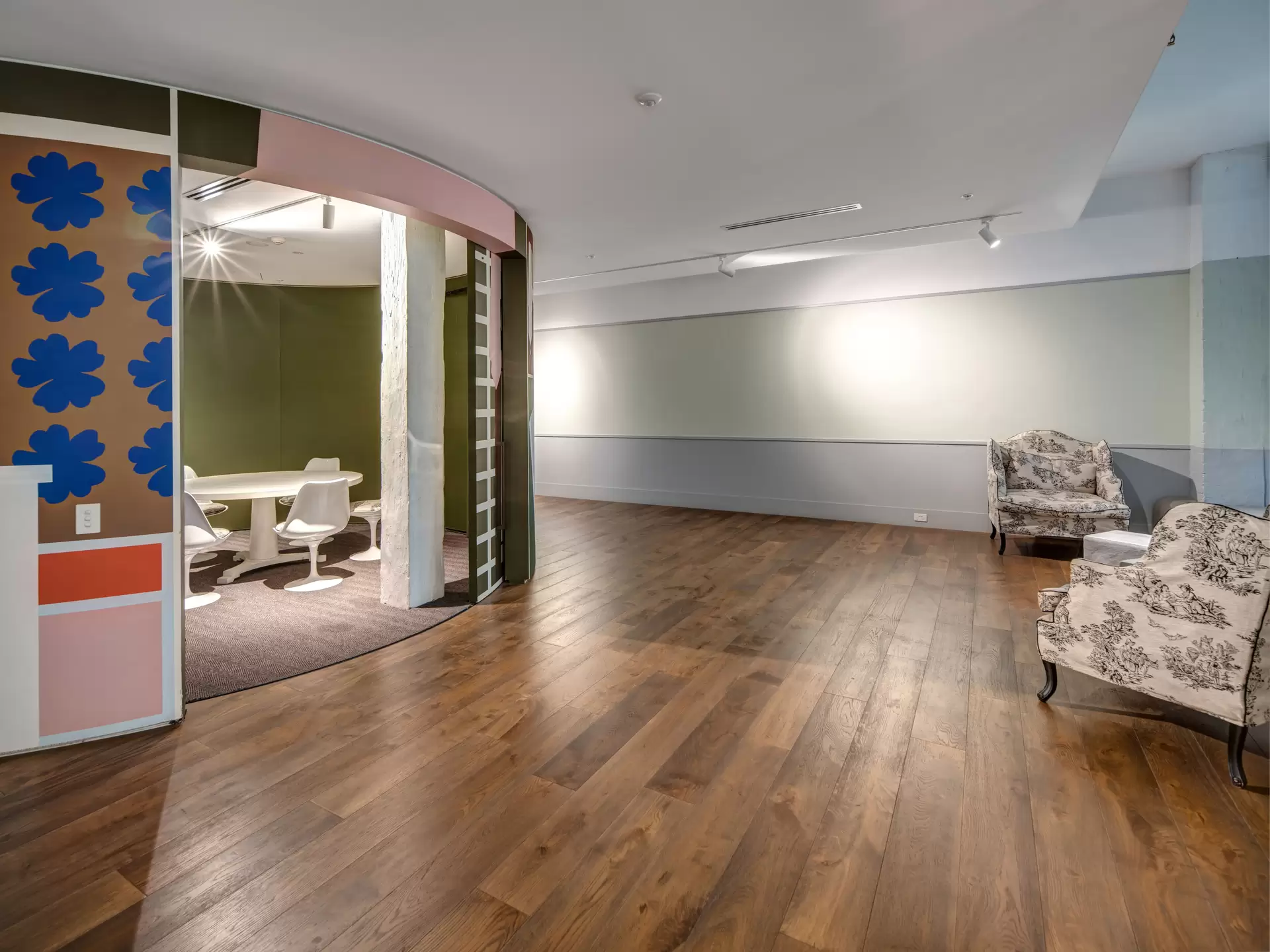 210/117-119 Kippax Street, Surry Hills Auction by Sydney Sotheby's International Realty - image 1