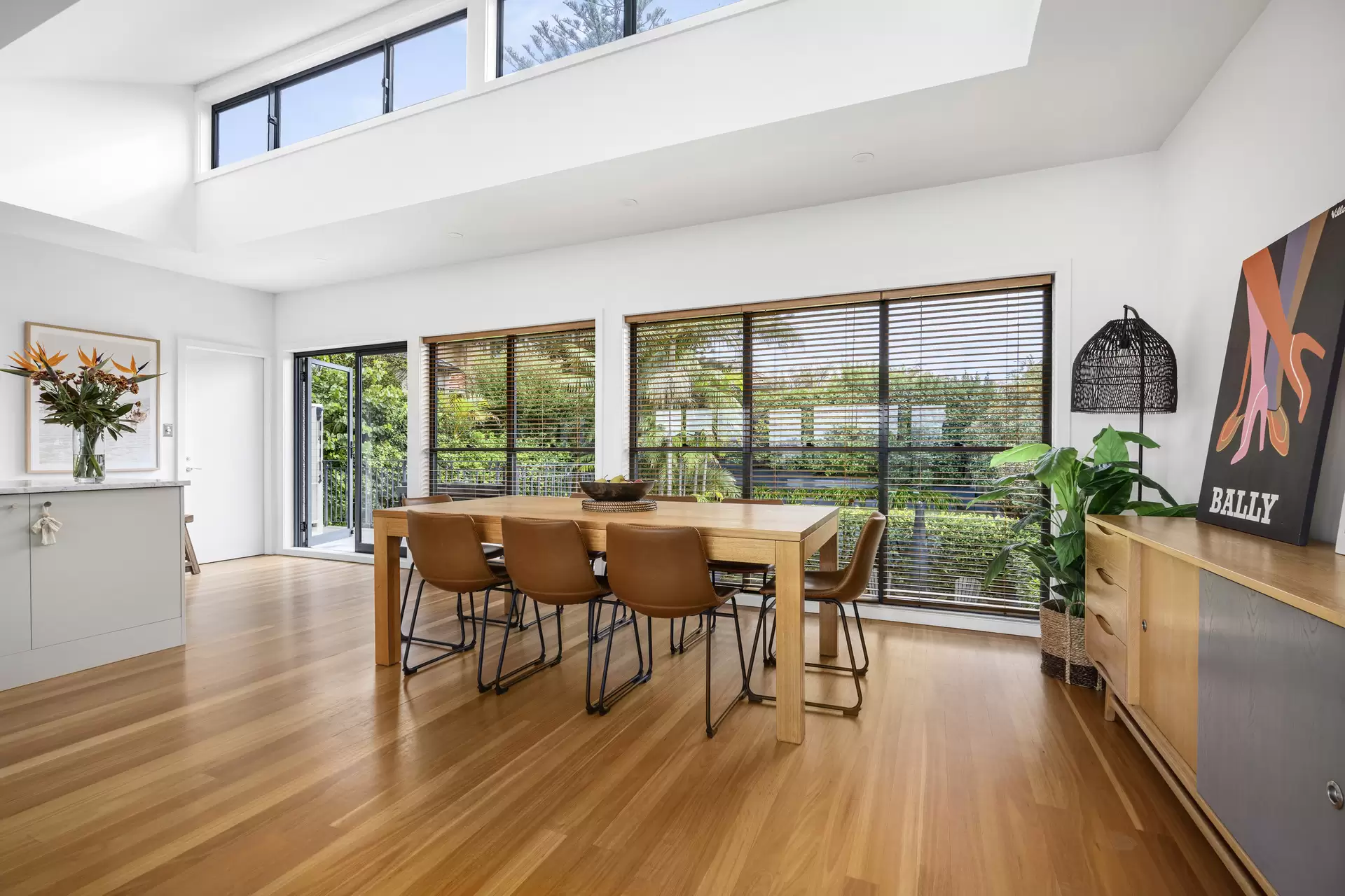 2 Moore Street, Coogee Auction by Sydney Sotheby's International Realty - image 5