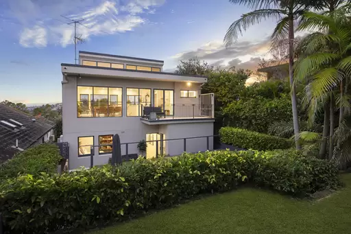 2 Moore Street, Coogee Auction by Sydney Sotheby's International Realty