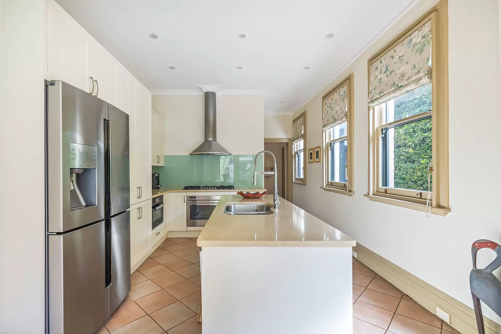 42 The Avenue, Randwick Auction by Sydney Sotheby's International Realty - image 4