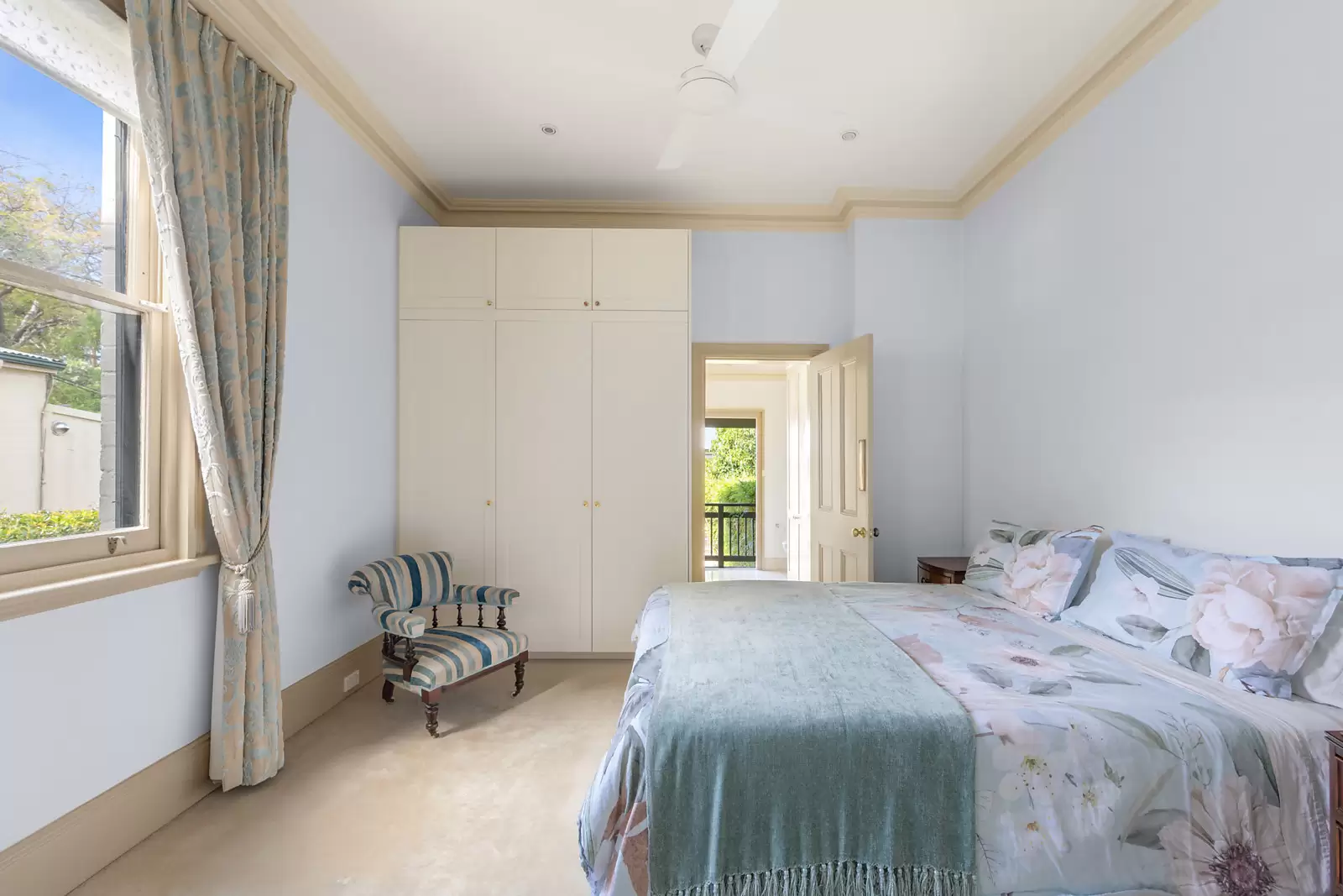 42 The Avenue, Randwick Auction by Sydney Sotheby's International Realty - image 13