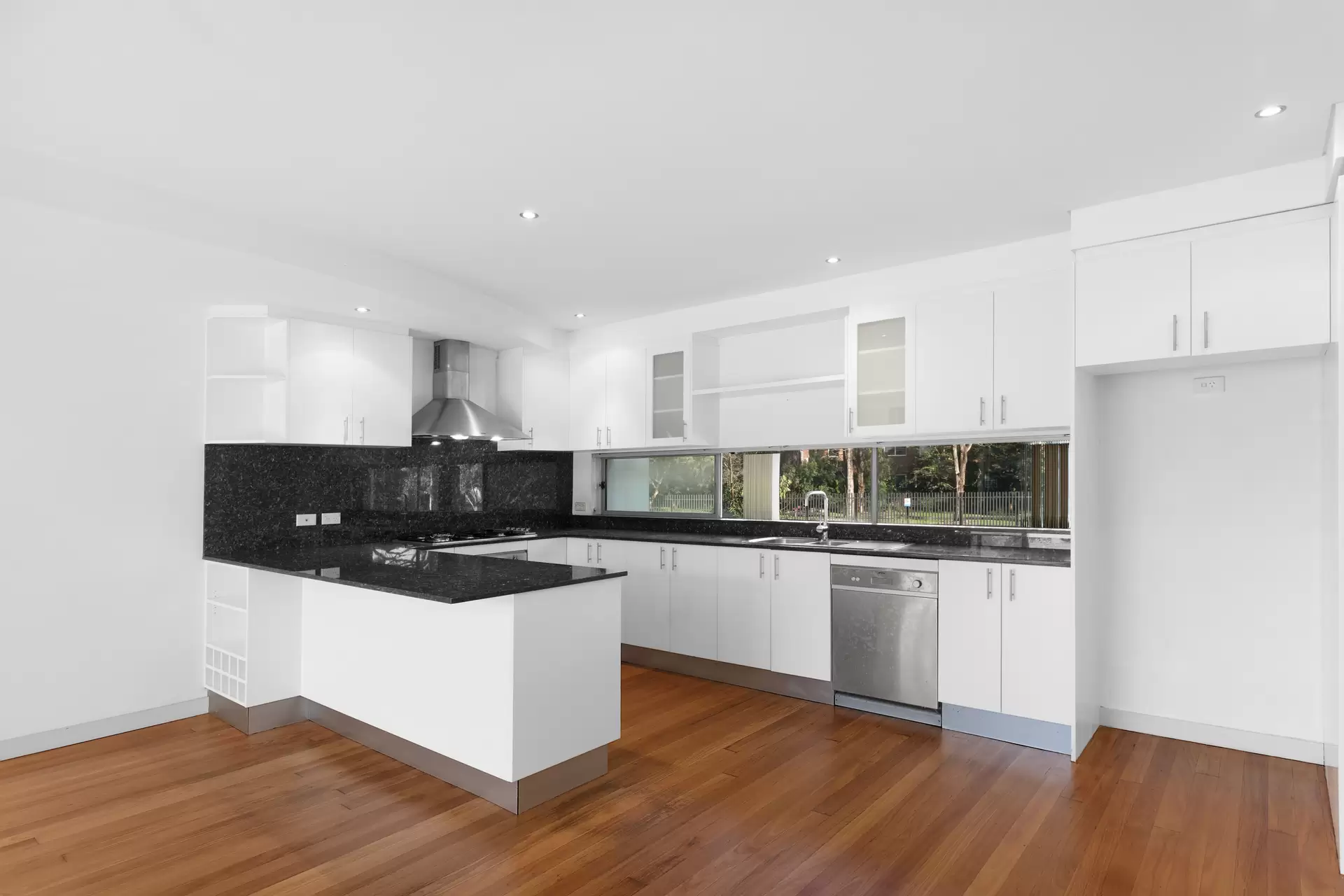 4/1-5 Sturt Street, Kingsford Sold by Sydney Sotheby's International Realty - image 4