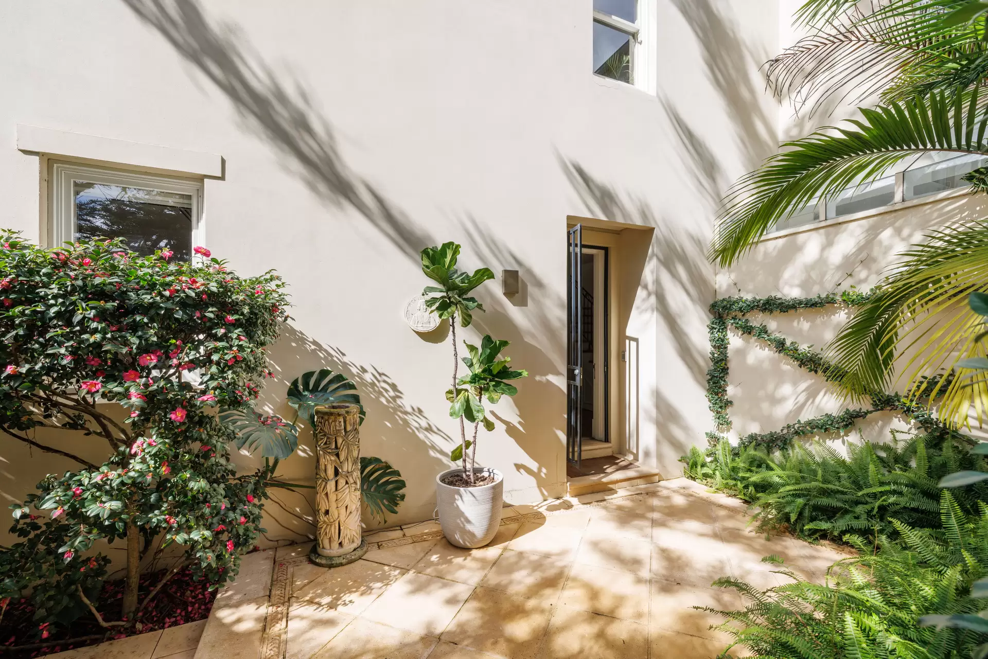 1 Roylston Street, Paddington Auction by Sydney Sotheby's International Realty - image 1