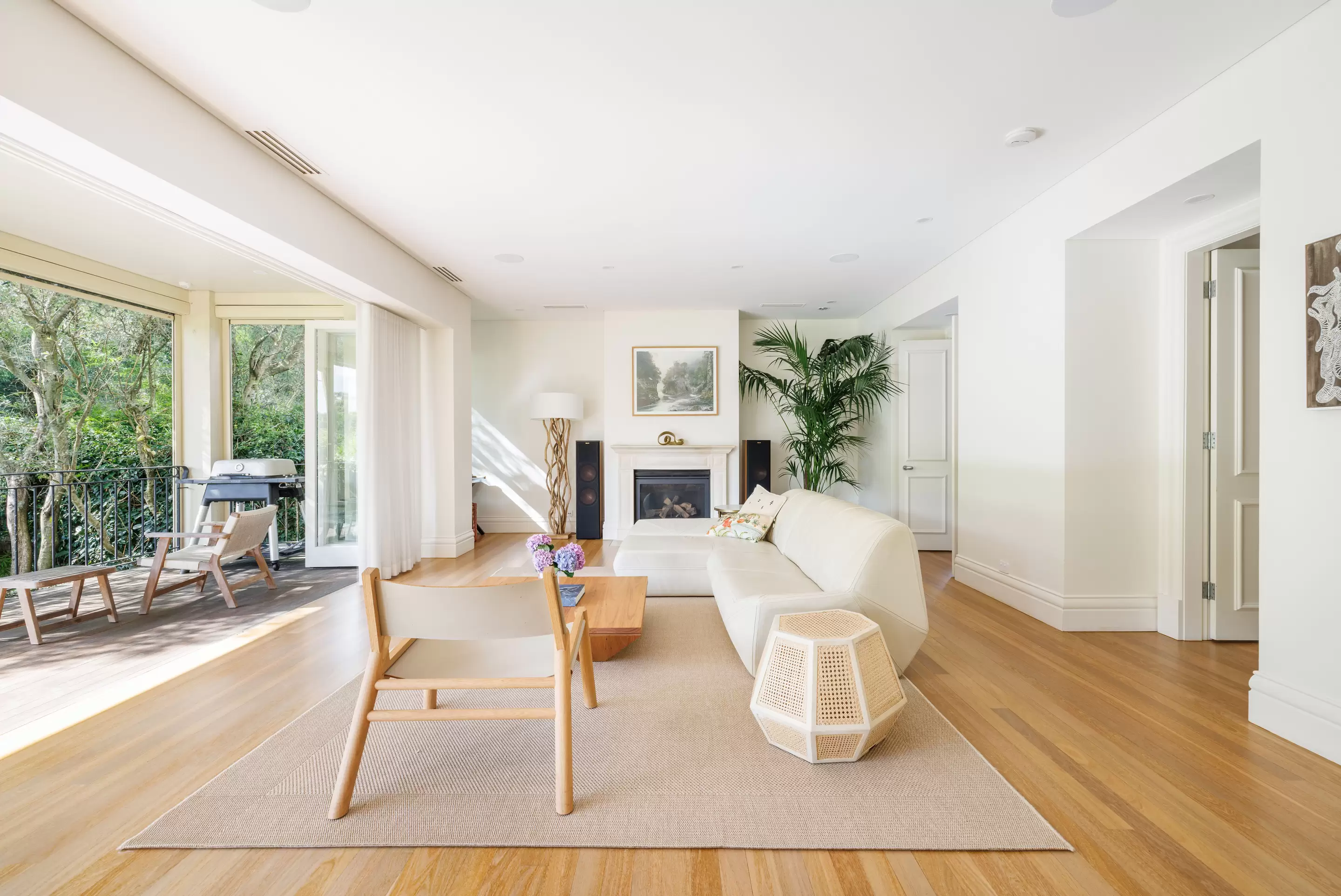 1 Roylston Street, Paddington Auction by Sydney Sotheby's International Realty - image 2
