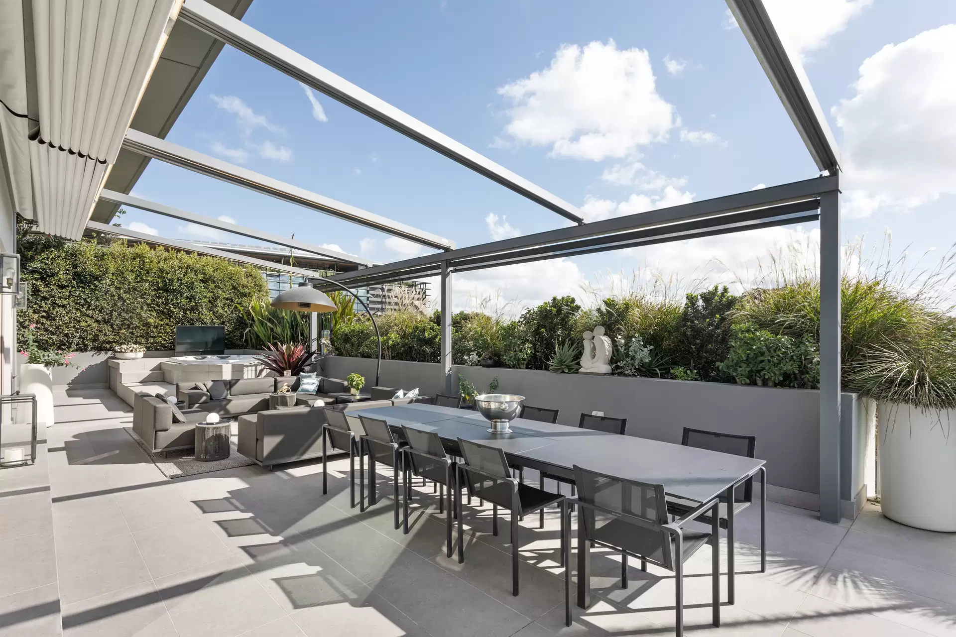 53/228 Moore Park, Paddington Auction by Sydney Sotheby's International Realty - image 1