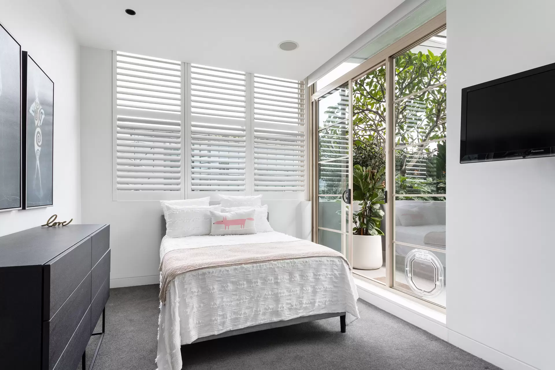 53/228 Moore Park, Paddington Auction by Sydney Sotheby's International Realty - image 1
