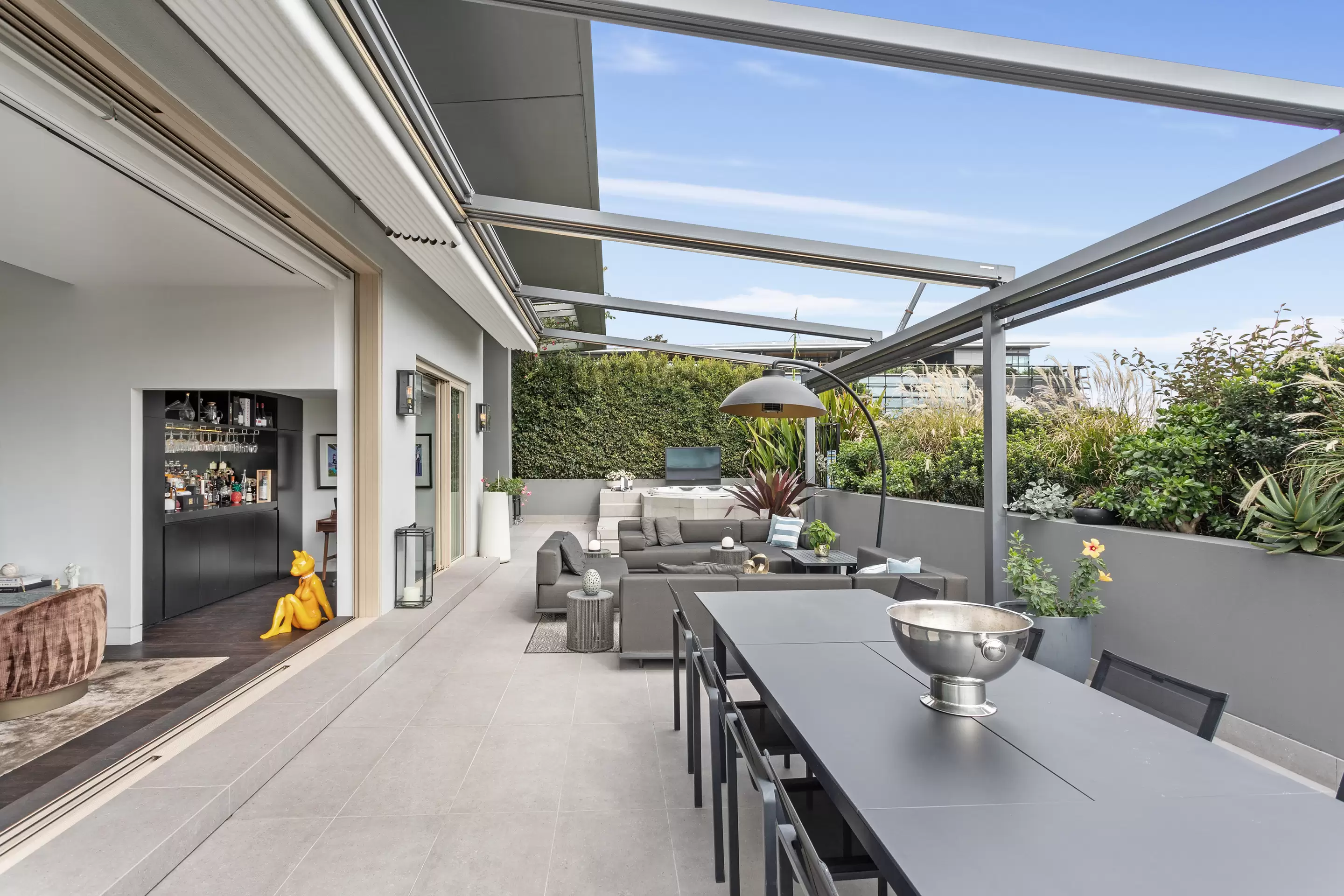 53/228 Moore Park, Paddington Auction by Sydney Sotheby's International Realty - image 3